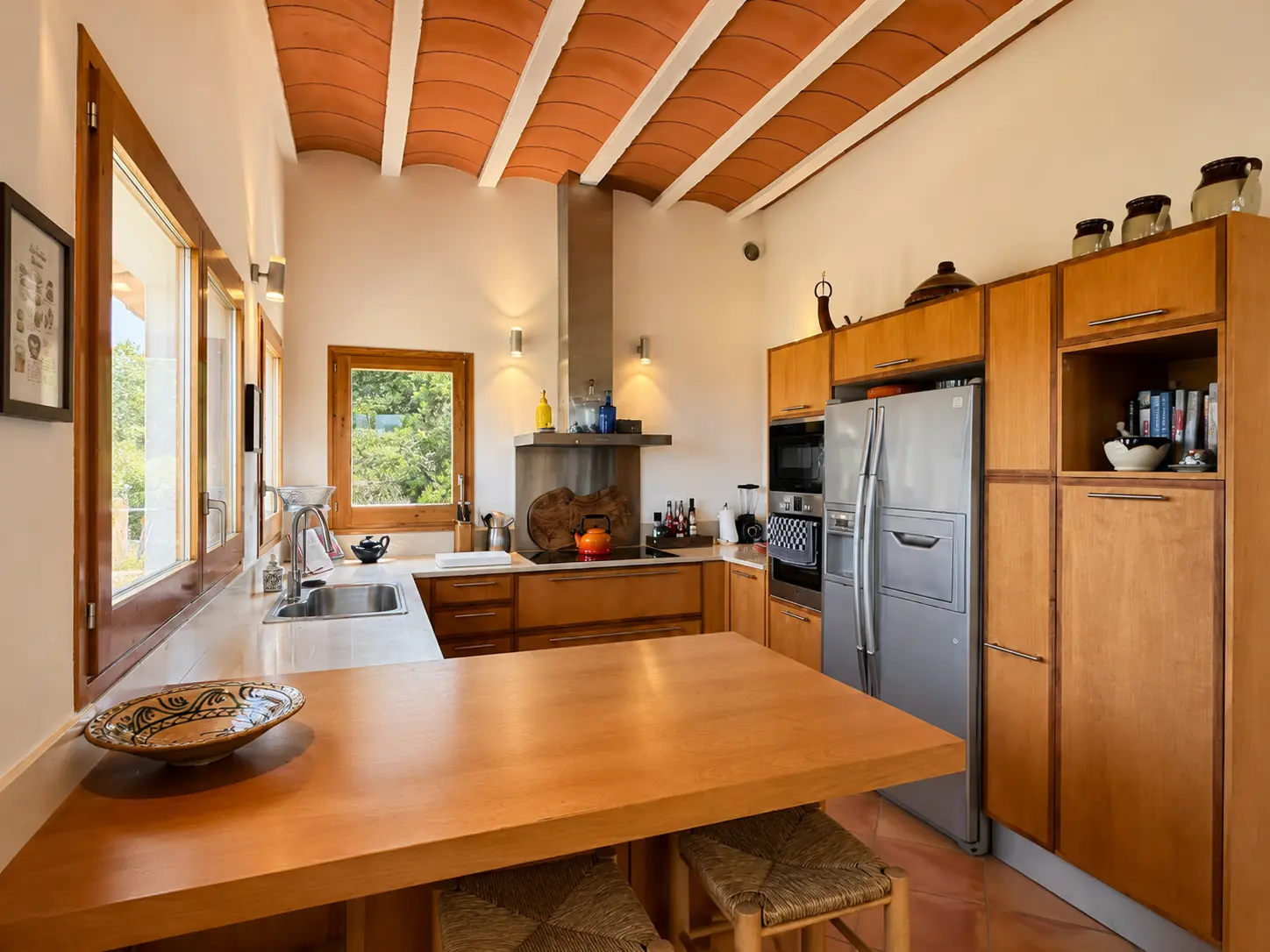 Kitchen with vaulted ceiling