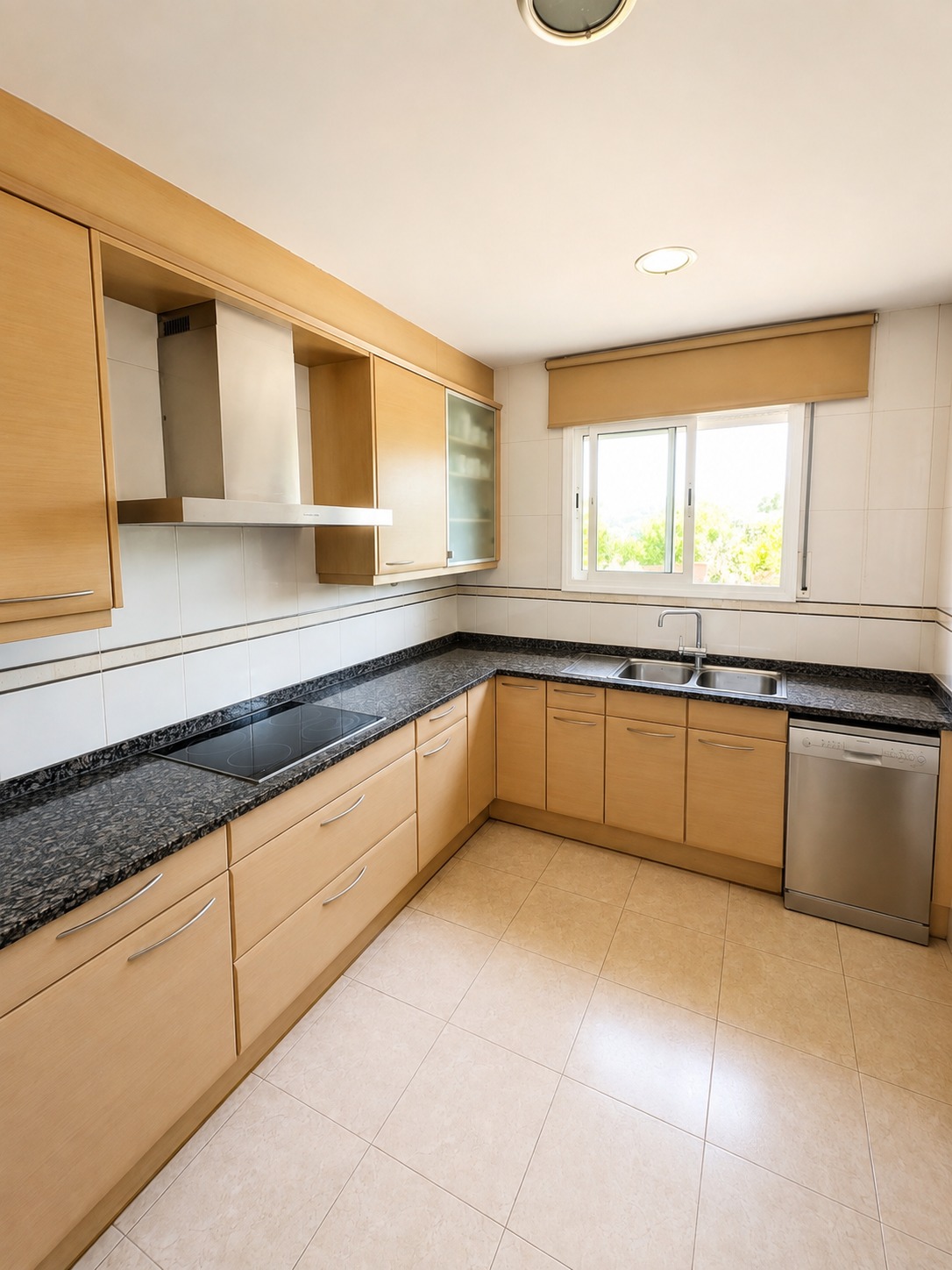 Fitted kitchen with granite worktops